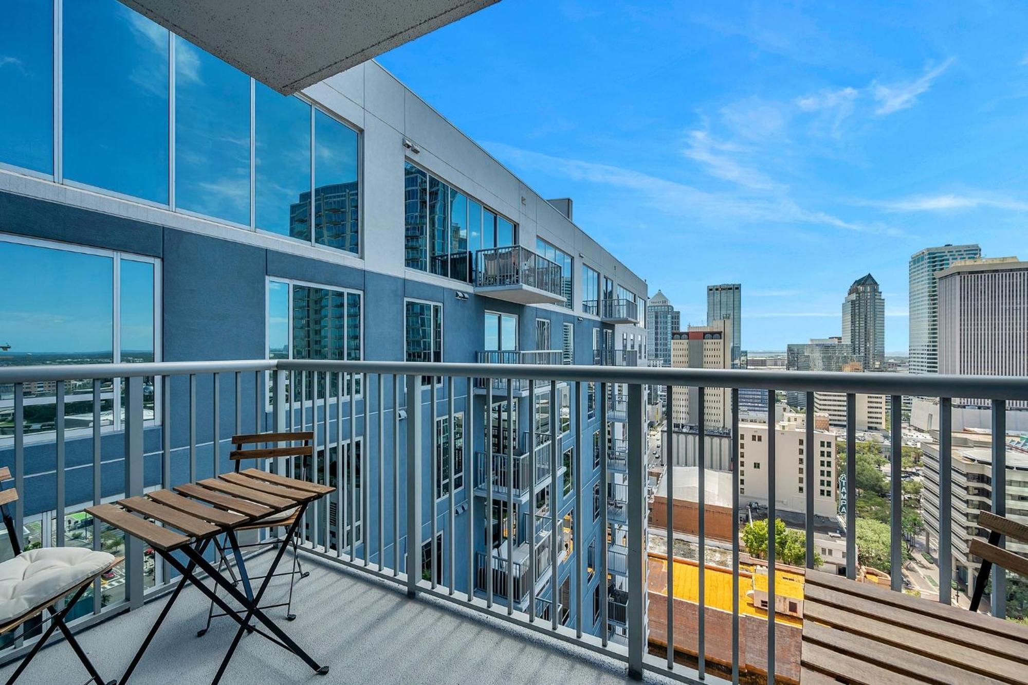 Luxury 1 Bedroom With Den Downtown Tampa Apt - City Views, Rooftop Pool, Workspace Εξωτερικό φωτογραφία